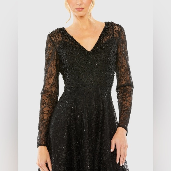 Mac Duggal 20367 NWT Black Crystal Embellished Long Sleeve V Neck Gown - Picture 5 of 10